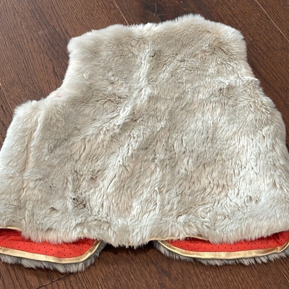 Faux Fur Anais & I Grey Vest Size 18 months - Picture 4 of 4